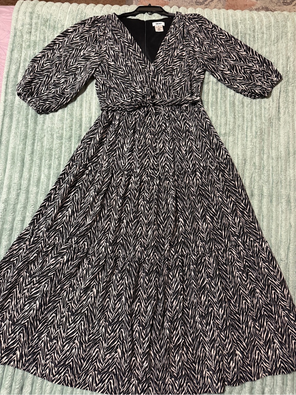 Dkny Black and White Wrap-Style Pleated Midi Dress - Picture 2 of 8